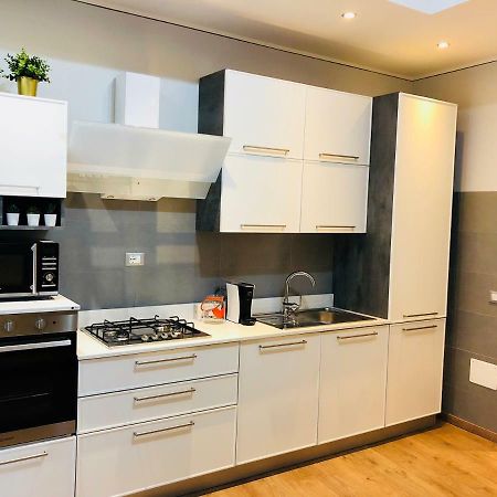 Marina Apartment & Suite 베르바니아 외부 사진