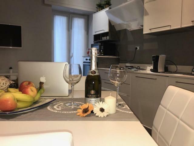 Marina Apartment & Suite 베르바니아 외부 사진